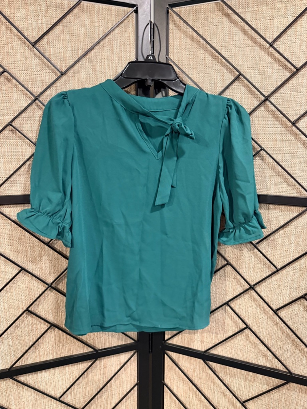 *NWT* Kara & Kate - Teal Tie-Neck Short Puff Sleeve Blouse - M